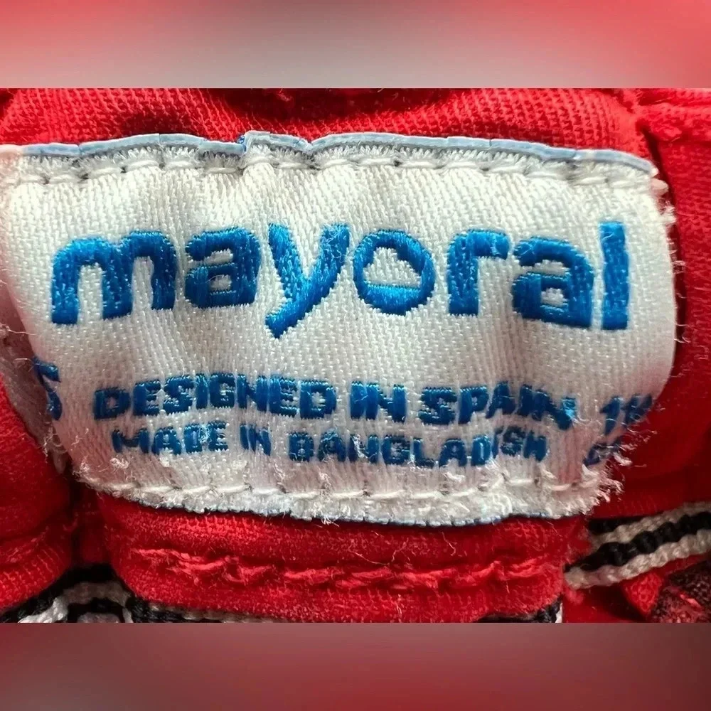 Mayoral | little boys Bermuda style chino short. Size: 5